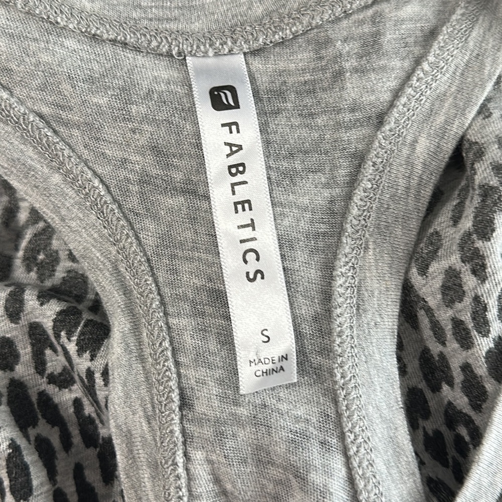 Fabletics Leopard Print Active Top - Picture 4 of 4